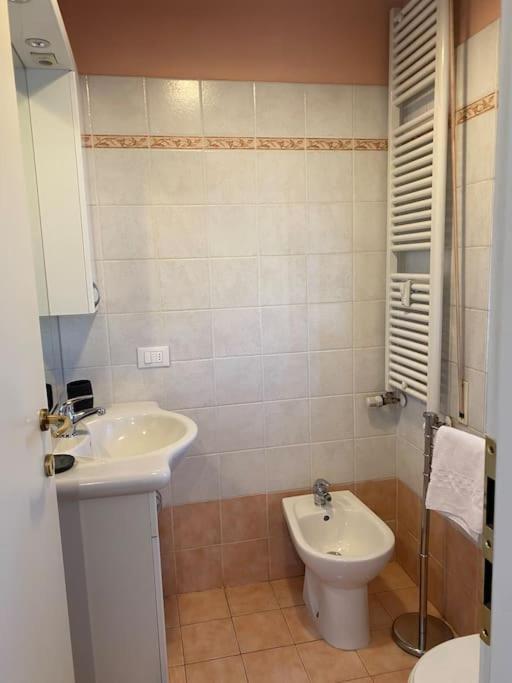 Bright Apt With Views And Terrace Florence Ngoại thất bức ảnh